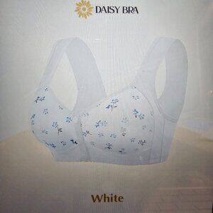 NWT Daisy Bra - White with daisies size 34 D (Large)
